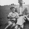 Пол Макартни, На 8 години, с баща си (1950 г.)